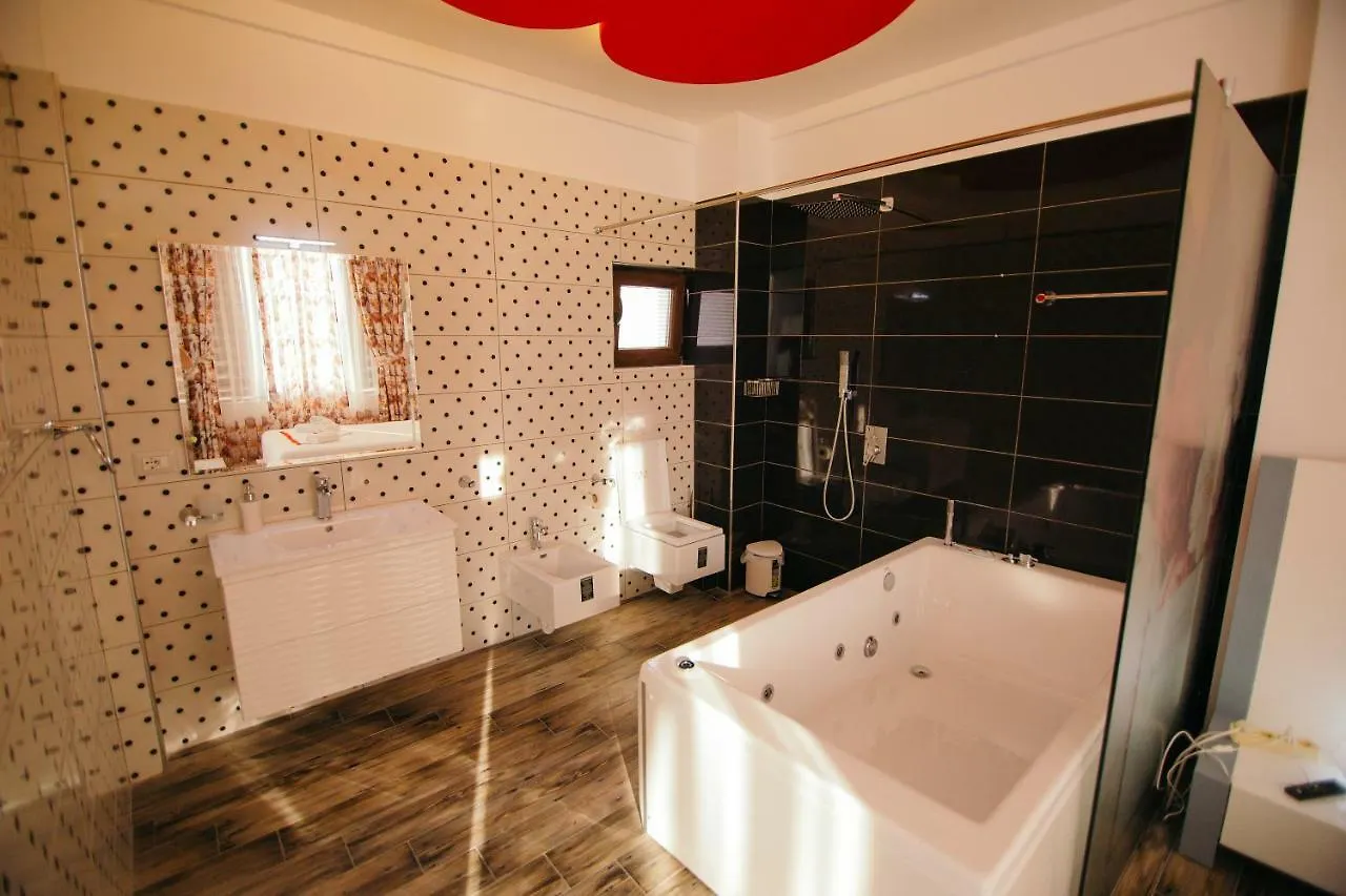Hotel Relax Korce
